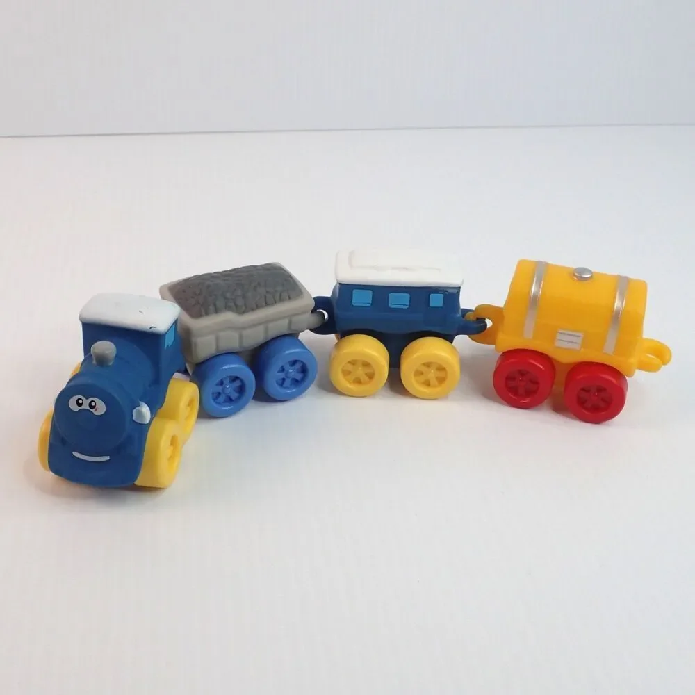 Playskool Wheel Pals Chuck & Friends Train Engine with 3 cars
